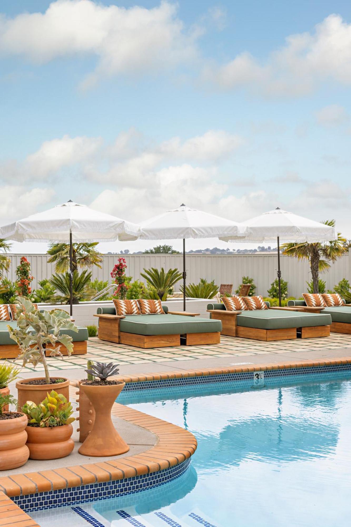 River Lodge Paso - 21 & Over Pool Пасо Роблес Екстериор снимка
